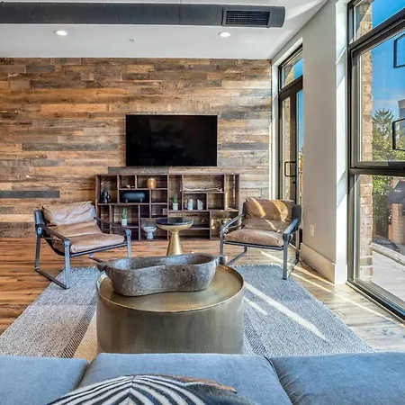 Unbelievable Downtown Condo